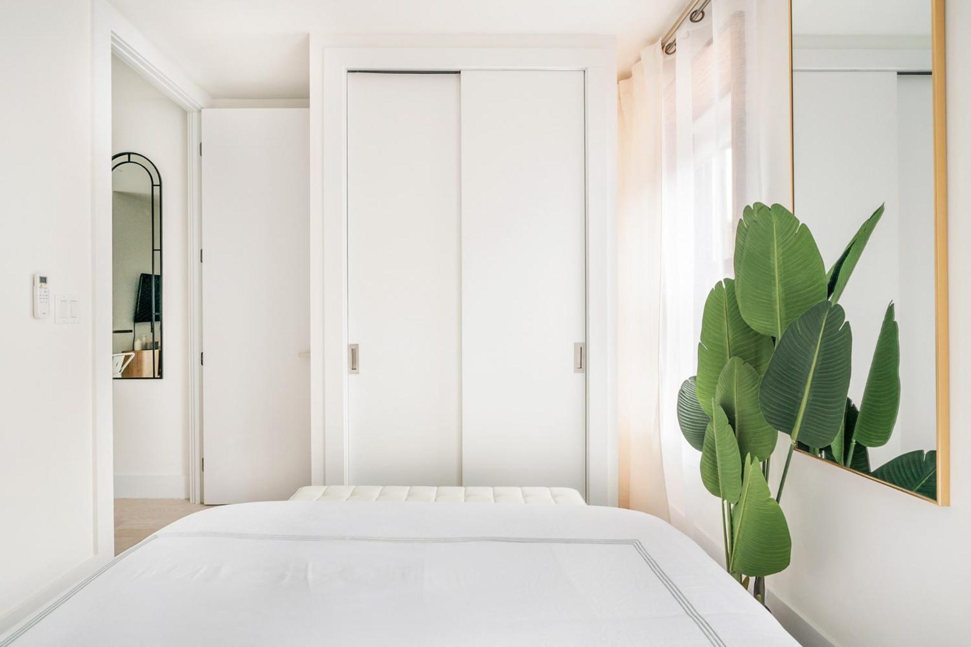 48-4fe 2br Prime Midtown West *